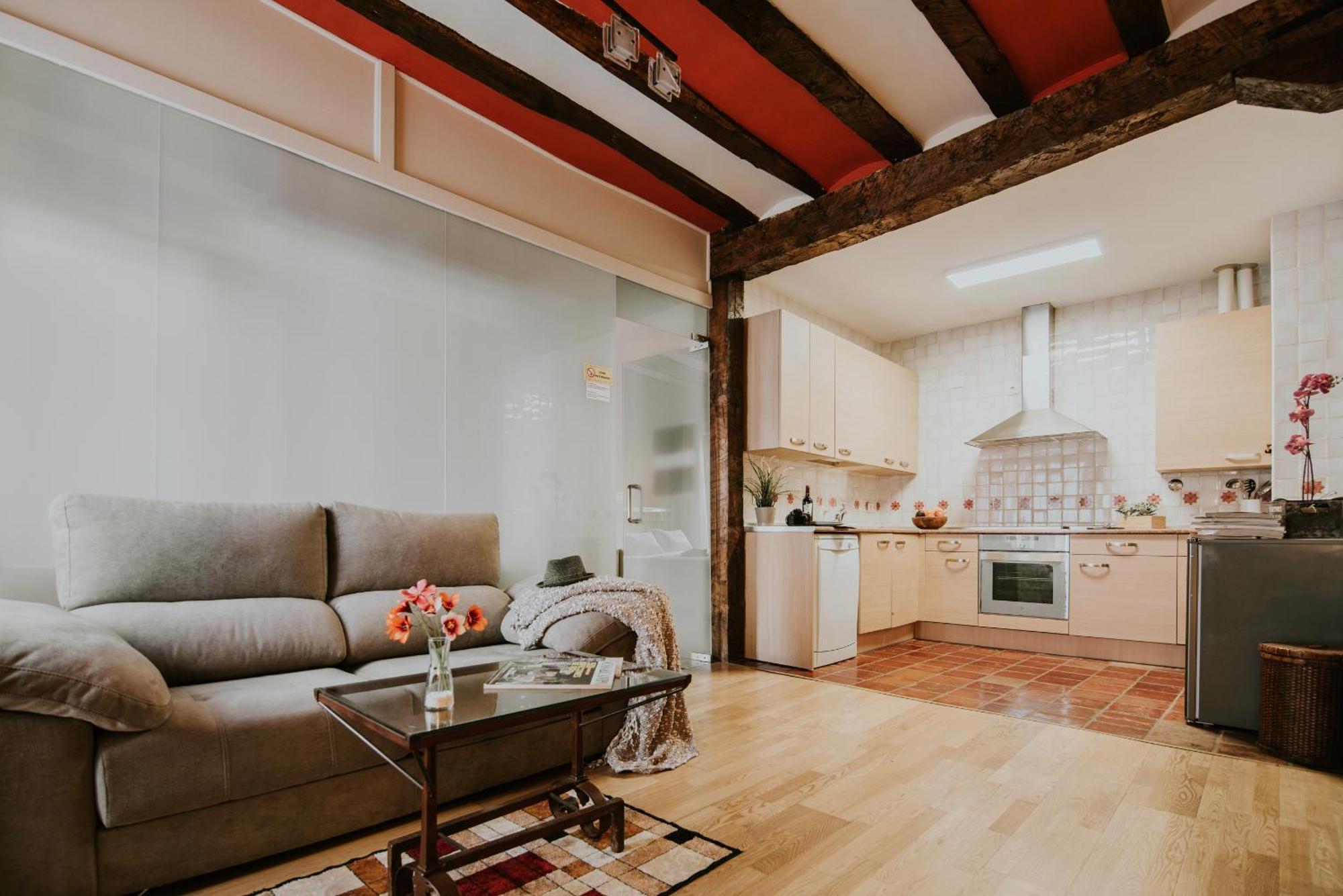 Haro Apartments Luaran gambar