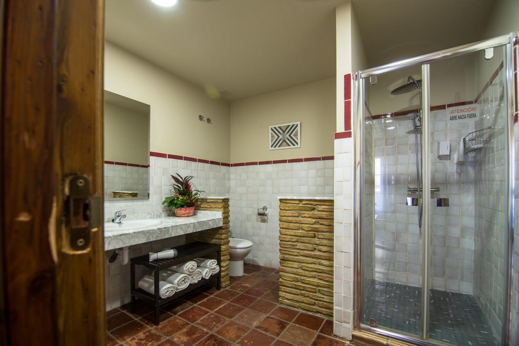 Haro Apartments Luaran gambar